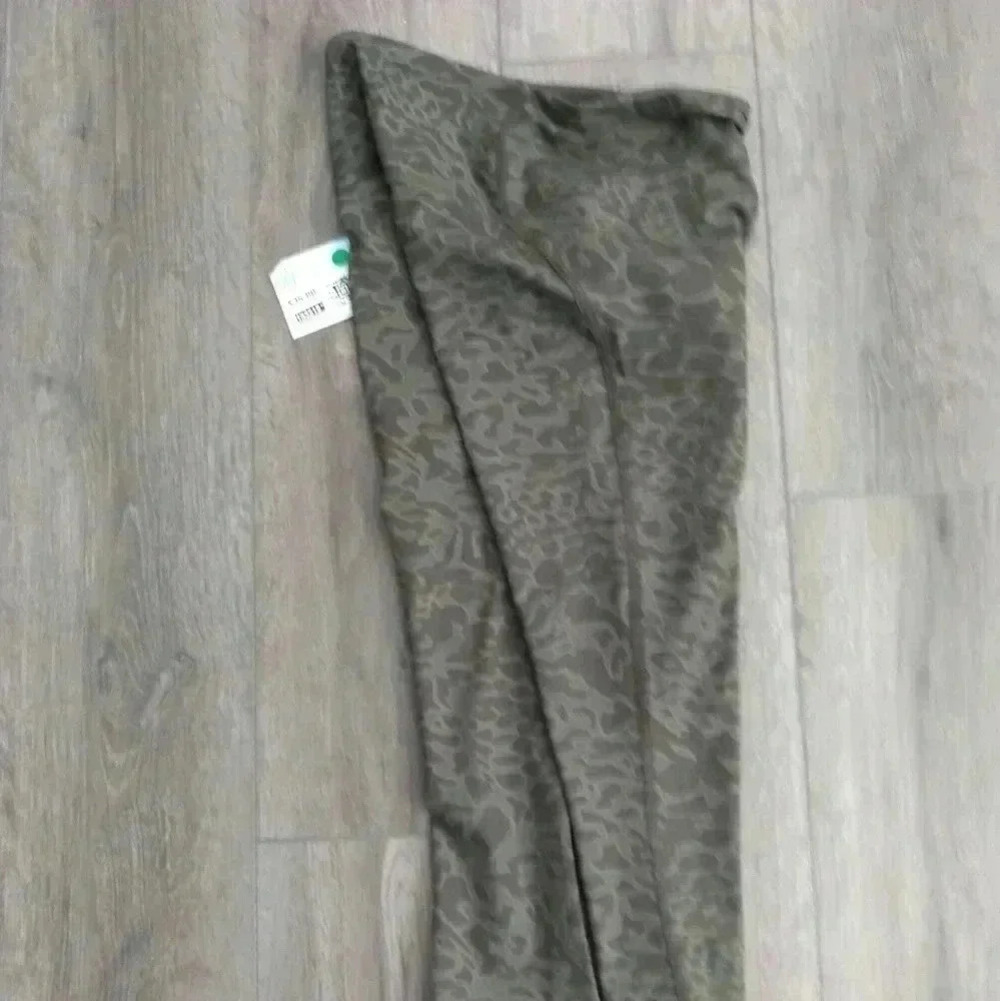Dsg  leggings